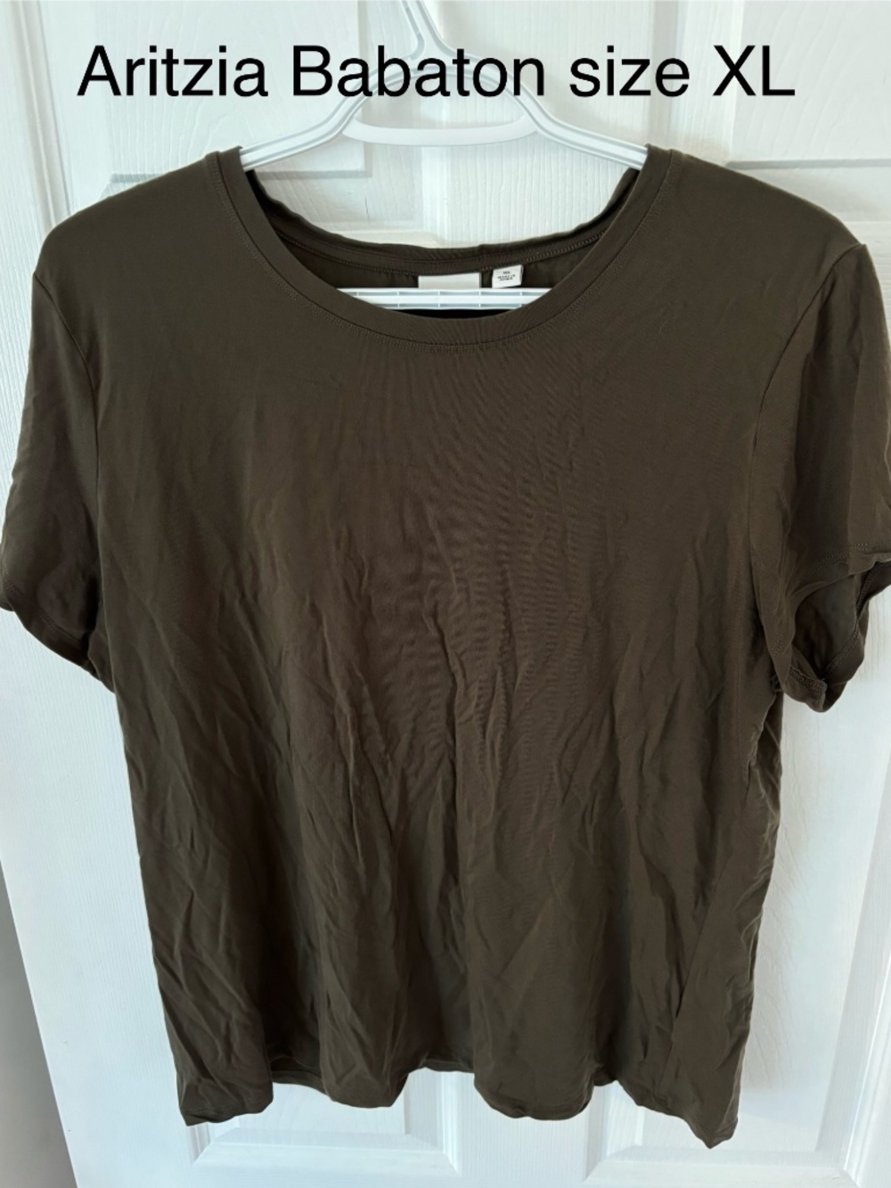 Aritzia Babaton women’s size XL t shirt